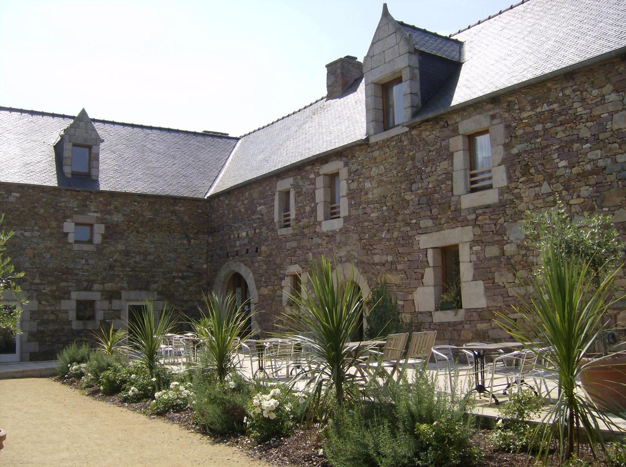 Domaine De Kermodest Hotel Quemper-Guezennec Exterior photo